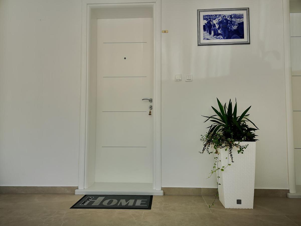 Deluxe Apartment F & M Tučepi Exteriér fotografie