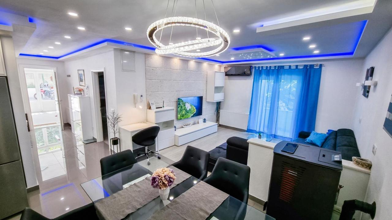 Deluxe Apartment F & M Tučepi Exteriér fotografie