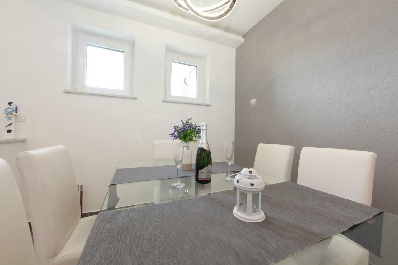 Deluxe Apartment F & M Tučepi Exteriér fotografie